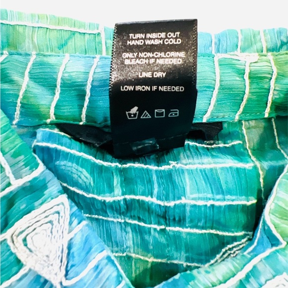 Ali Miles Artsy Embroidered Top Button Up, Sheer Blue Geometric, Size Medium - Picture 11 of 11